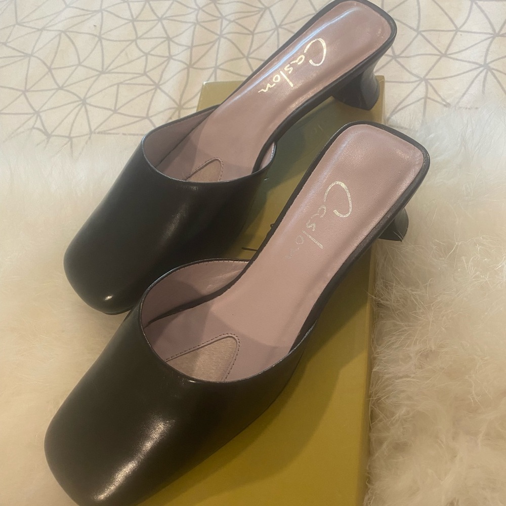 NWOT IS Caslon Black Heeled Mules
